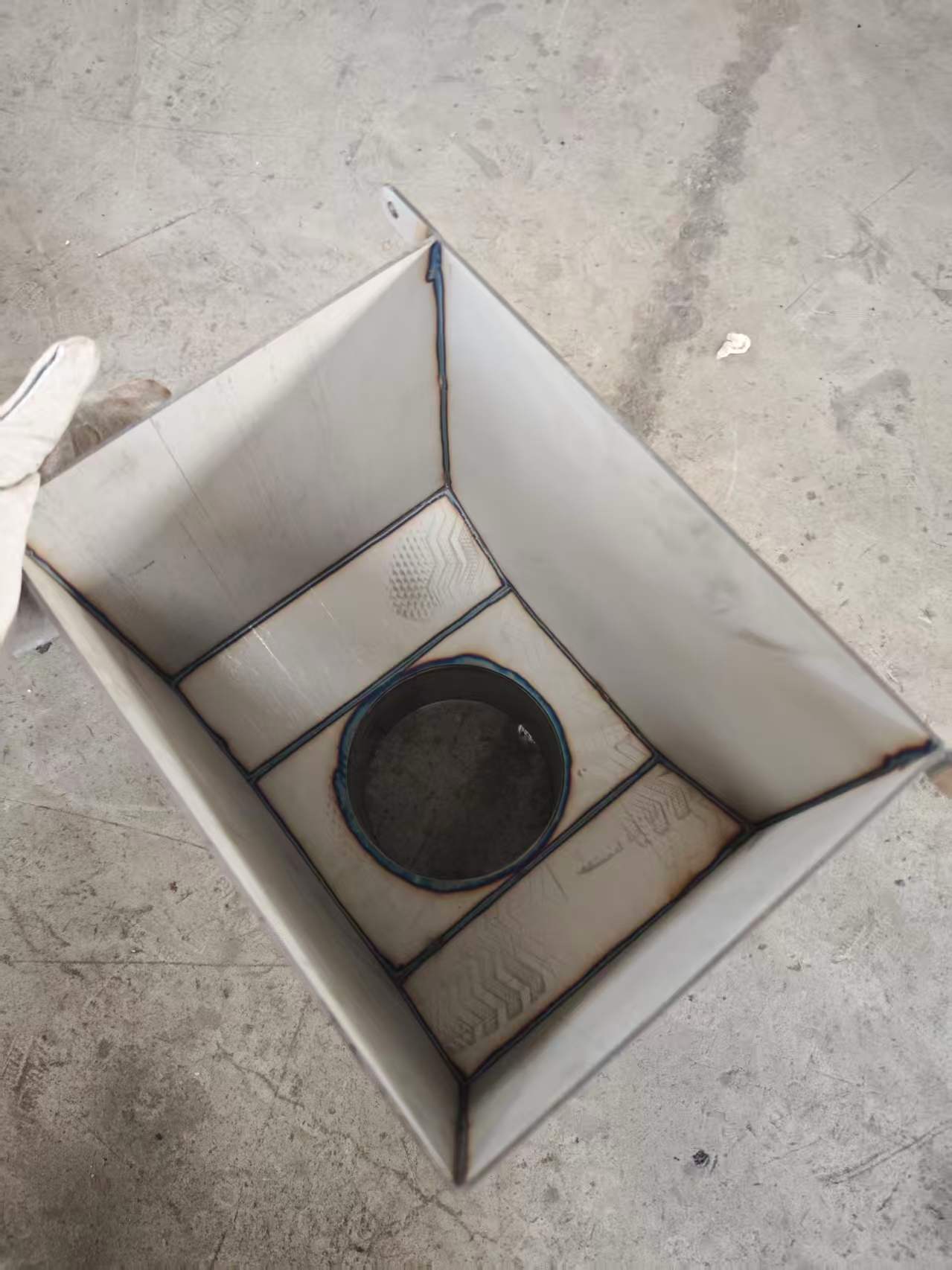 南皮不锈钢雨水斗
